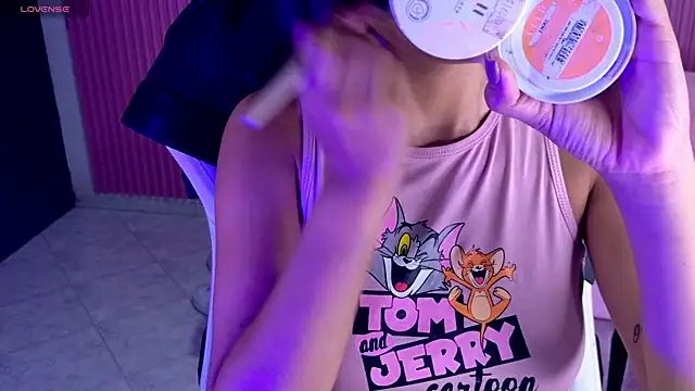 dafne17  online show from December 17, 5:02 am