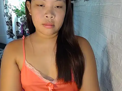 Snapshot of prettyoliviax chatting on October 17, 1:09 am prettyoliviax online show from October 17, 1:09 am