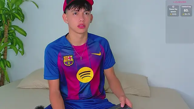 Snapshot of Axel_Cody_ chatting on July 9, 2:32 pm Axel Cody online show from July 9, 2:32 pm