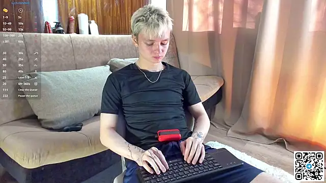 Logan mett online show from April 27, 3:10 pm