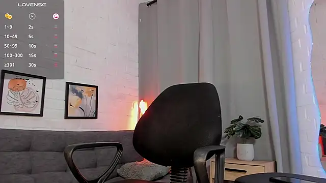 MATEO HUNTER online show from November 9, 4:22 am