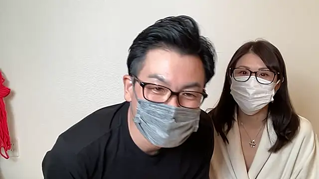 Snapshot of sakura072194 chatting on October 25, 12:56 pm sakura072194 online show from October 25, 12:56 pm