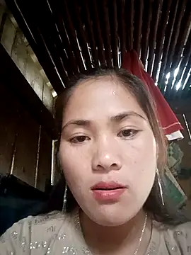 Snapshot of Lyssa-a chatting on November 8, 4:01 am Lyssa-a online show from November 8, 4:01 am