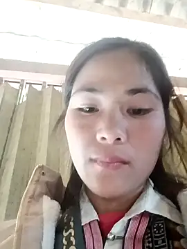 Snapshot of Lyssa-a chatting on November 30, 6:50 am Lyssa-a online show from November 30, 6:50 am