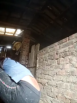 Lyssa-a online show from April 23, 6:47 am