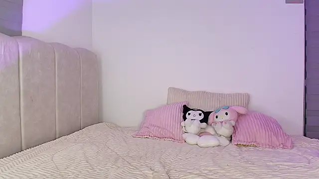 petite mariee online show from December 4, 7:39 am