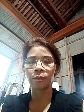 Snapshot of RizoCii chatting on October 20, 1:50 am RizoCii online show from October 20, 1:50 am