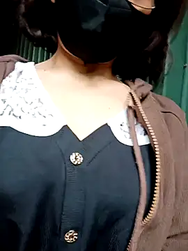 Snapshot of RizoCii chatting on October 22, 4:35 am RizoCii online show from October 22, 4:35 am