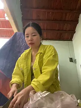 Listen-ly online show from December 17, 4:40 am