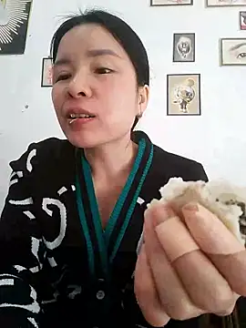 Listen-ly online show from January 11, 2:49 am