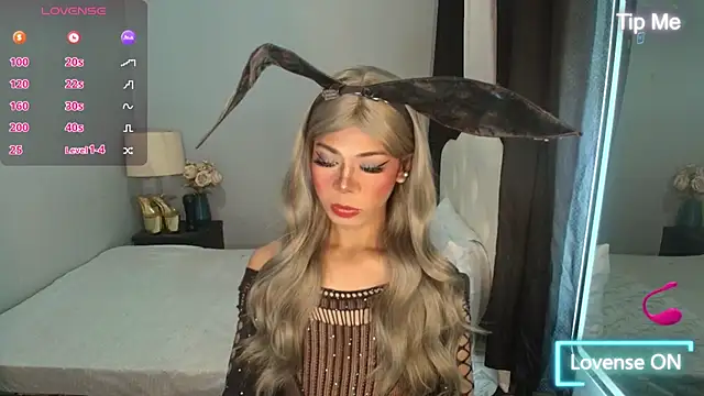 Snapshot of NicoleAshleyxxx chatting on October 19, 11:22 am NicoleAshleyxxx online show from October 19, 11:22 am