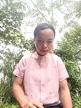 Snapshot of Nguyet2k4 chatting on November 5, 11:49 pm Nguyet2k4 online show from November 5, 11:49 pm