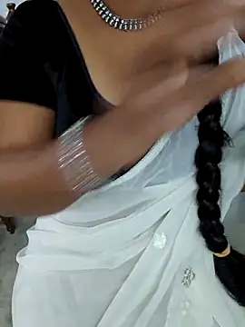 Snapshot of Nikitha_telugu chatting on November 12, 5:08 am Nikitha telugu online show from November 12, 5:08 am