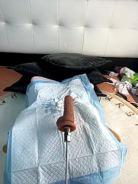 Snapshot of youzi33 chatting on November 20, 11:37 pm youzi33 online show from November 20, 11:37 pm