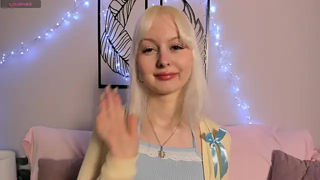 AdeleSilver online show from October 31, 2:01 am