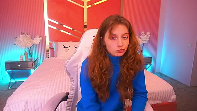 CuteeFoxy online show from November 6, 2:51 pm