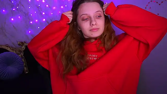 CuteeFoxy online show from March 4, 1:28 pm