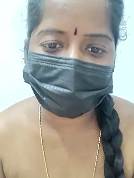 Snapshot of Tamil_Ponnu_Riya chatting on January 8, 6:05 am Tamil Ponnu Riya online show from January 8, 6:05 am