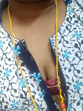 Snapshot of Tamil_Ponnu_Riya chatting on February 10, 6:34 pm Tamil Ponnu Riya online show from February 10, 6:34 pm