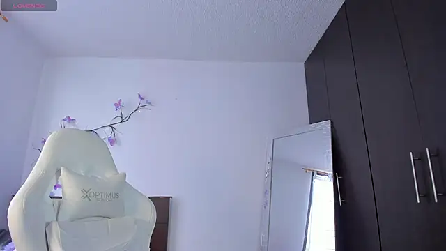 kittyrush  online show from May 12, 8:28 pm