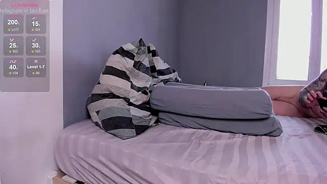 skyisland666 online show from October 27, 2:37 am