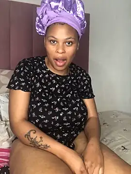 Bubbles156 online show from April 21, 4:41 am