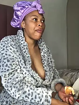 Bubbles156 online show from April 22, 6:49 am