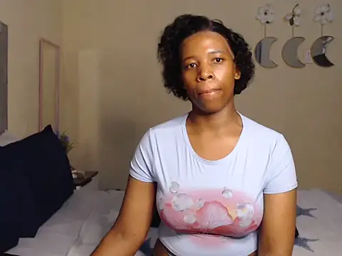 Snapshot of freaky-Mikie chatting on August 5, 6:44 pm freaky-Mikie online show from August 5, 6:44 pm