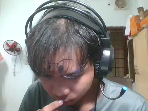 kave2033 online show from November 16, 3:28 pm