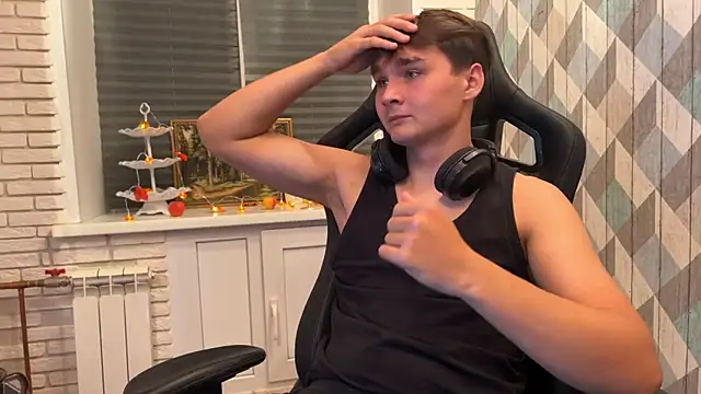 Snapshot of cumshototdimana chatting on October 16, 1:12 pm cumshototdimana online show from October 16, 1:12 pm