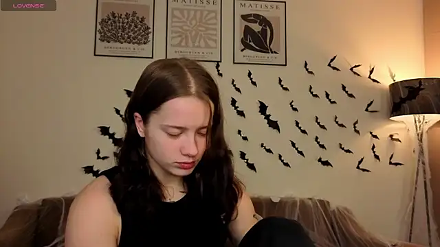 Snapshot of JonDatko chatting on October 31, 3:29 am JonDatko online show from October 31, 3:29 am