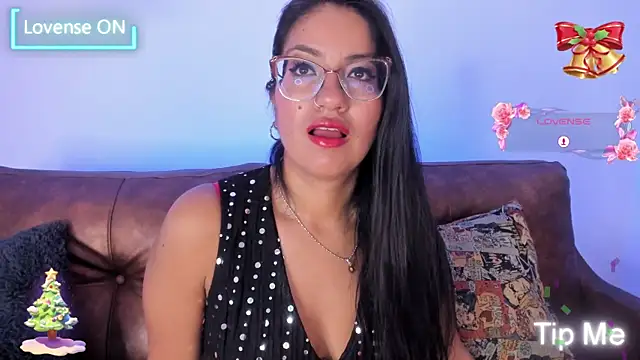 charlhot  online show from November 27, 1:24 pm