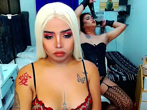 LovelyTs4U online show from May 19, 8:37 pm