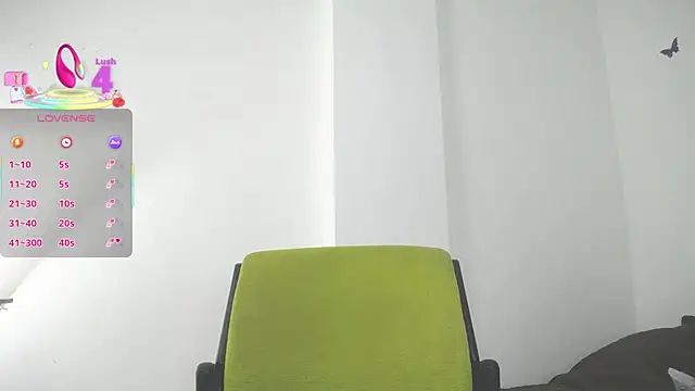 Snapshot of issa_bella18 chatting on November 22, 3:27 am issa bella18 online show from November 22, 3:27 am