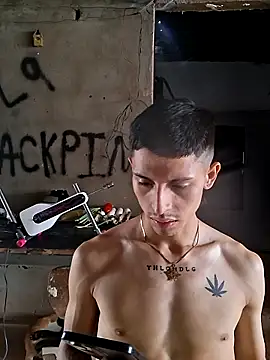 Luciferinthestreet online show from November 12, 8:30 pm