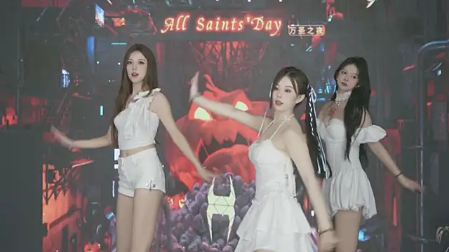 Snapshot of Wily-07 chatting on October 30, 11:49 pm Wily-07 online show from October 30, 11:49 pm