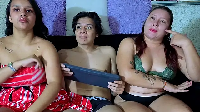 Snapshot of Party_Wiith_Medellin chatting on October 16, 12:50 pm Party Wiith Medellin online show from October 16, 12:50 pm