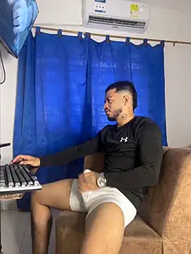 Snapshot of Kylian_Alessandro chatting on November 11, 2:50 pm Kylian Alessandro online show from November 11, 2:50 pm