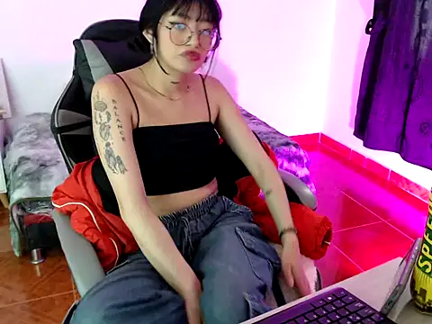 Snapshot of Isabella__666 chatting on November 4, 4:06 pm Isabella 666 online show from November 4, 4:06 pm