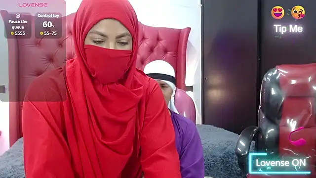 layla inaya online show from October 24, 1:29 pm