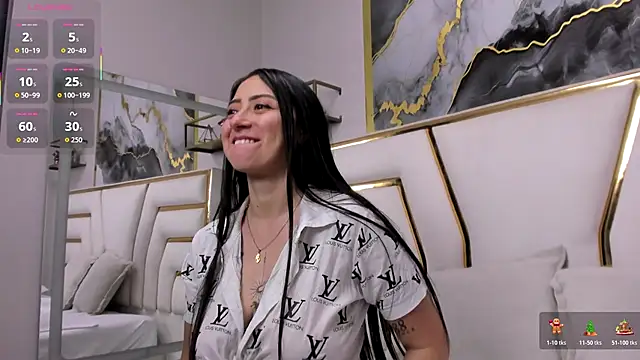 JuliethCruz  online show from October 25, 5:40 pm