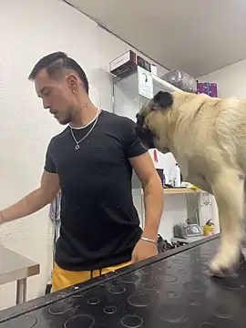 Snapshot of Leonardmoppet chatting on October 27, 8:57 pm Leonardmoppet online show from October 27, 8:57 pm