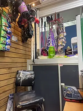 Snapshot of Leonardmoppet chatting on November 24, 10:53 pm Leonardmoppet online show from November 24, 10:53 pm