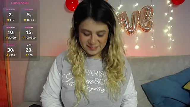 Sweet Bella Valery online show from February 17, 9:54 pm