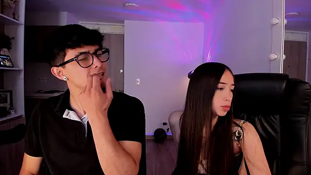 Mikeyvioleta  online show from December 21, 6:37 pm