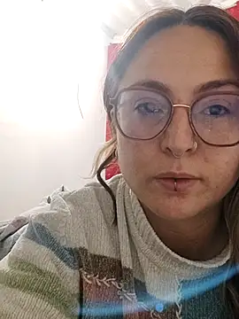 Snapshot of Rhosynn chatting on December 3, 2:41 am Rhosynn online show from December 3, 2:41 am