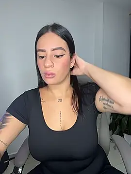 Emily Kurth23 online show from November 29, 11:19 pm