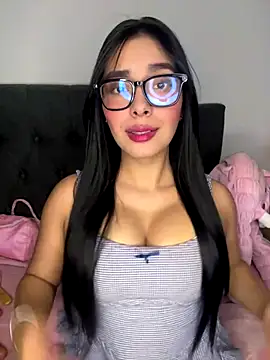 MiaSofia   online show from December 4, 4:11 am