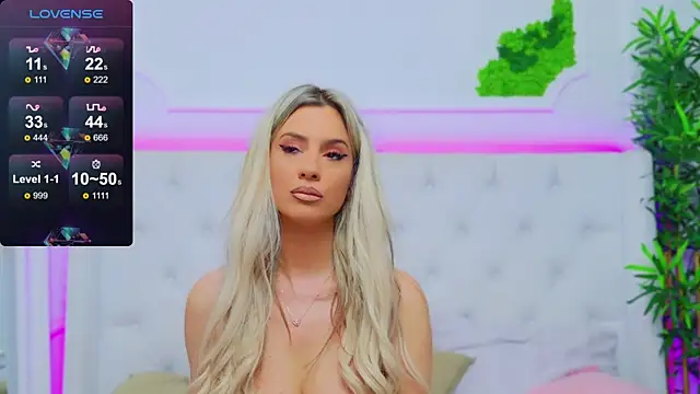 AriannaSins online show from December 30, 1:36 pm