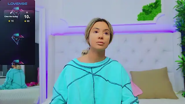 AriannaSins online show from January 17, 1:24 pm